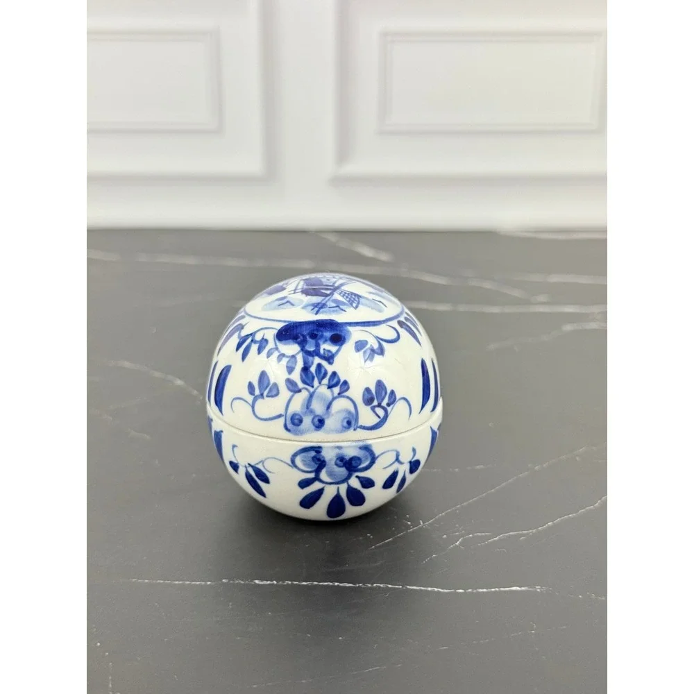 VTG Hand Painted Delfts Blue Holland Ceramic Blue White Windmill Egg Trinket Box